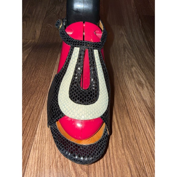 Chie Mihara Slingback Heels Black White Leather EU 38.5 US 8.5 Designer Shoes - Picture 5 of 16